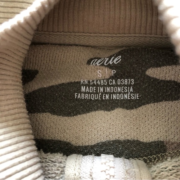 Aerie Camo Oversized 1/4 Zip Sweatshirt Size S - Picture 10 of 11